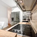 T2 Rénové Avec Balcon Et Parking Privé à 2 Pas Du Port Santa Lucia Apartamento Saint-Raphaël