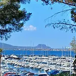 Apartamento T2 Rénové Avec Balcon Et Parking Privé à 2 Pas Du Port Santa Lucia