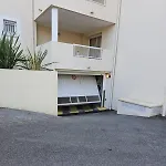T2 Rénové Avec Balcon Et Parking Privé à 2 Pas Du Port Santa Lucia Apartamento