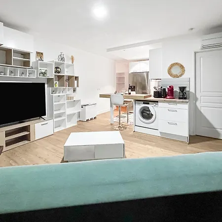 T2 35m2 Clim, Piscine, Balcon Et Parking Prive A 2 Pas Du Port Santa Lucia *
