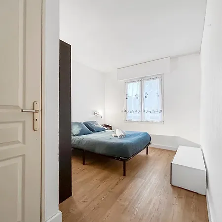 Balcon, Parking, Piscine Et Clim' A 2 Pas Du Port Santa Lucia *
