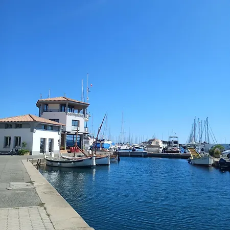 Lägenhet T2 35m2 Clim, Piscine, Balcon Et Parking Prive A 2 Pas Du Port Santa Lucia Saint-Raphaël