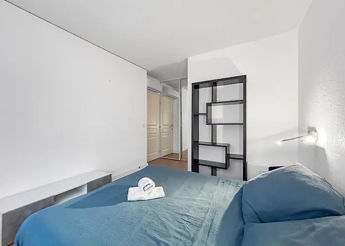 T2 35m2 Clim, Piscine, Balcon Et Parking Prive A 2 Pas Du Port Santa Lucia Apartment Saint-Raphaël