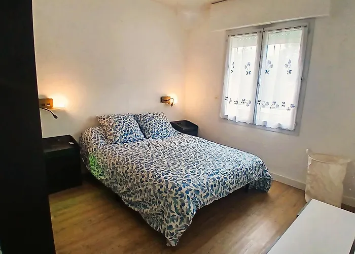 T2 35m2 Clim, Piscine, Balcon Et Parking Prive A 2 Pas Du Port Santa Lucia * Saint-Raphaël